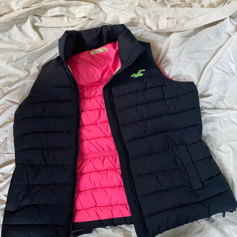 Hollister vest